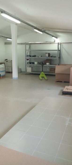 Închiriem hala industriala