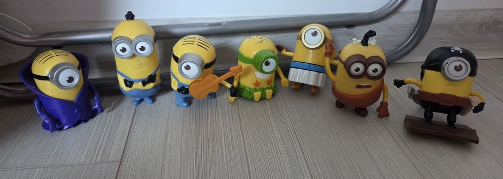 Малки играчки миньони