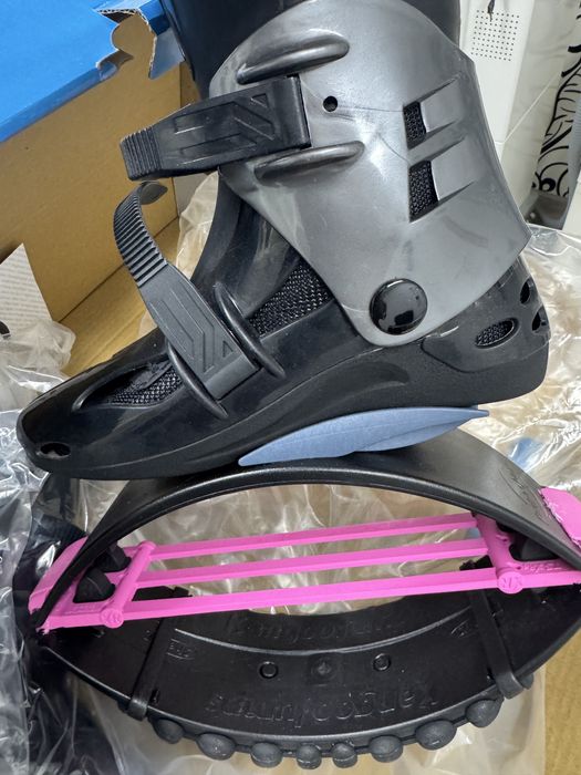 Продам ботинки KANGO оригинал, в размере S (до 39) и М (до 41)