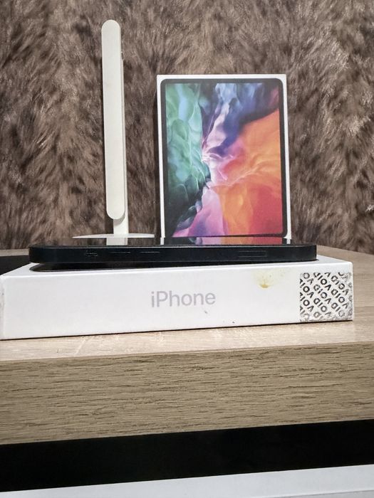 iphone 14. Продам Айфон 14 черный (Оригинал)