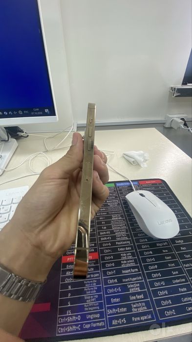 Iphone 13 pro gold