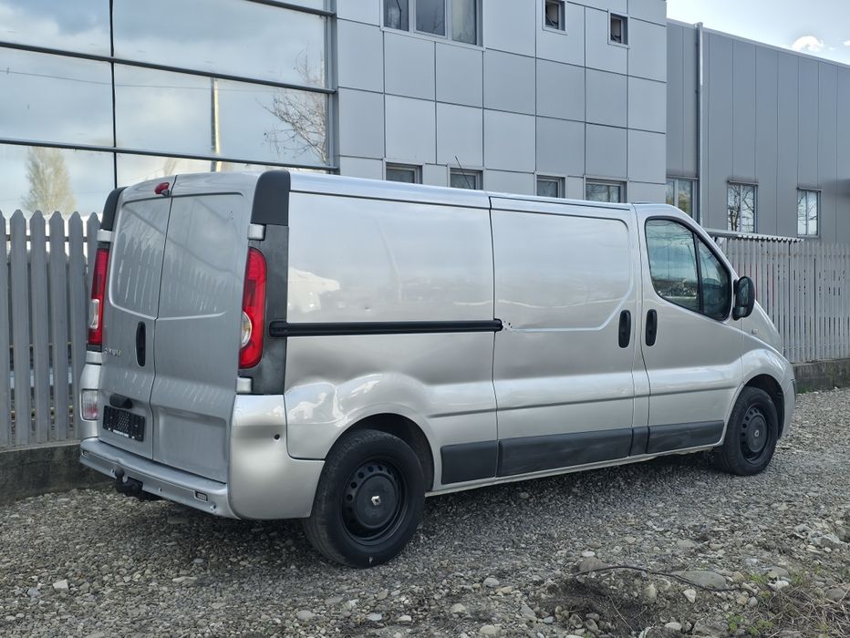 Opel vivaro renault trafic lung 2012