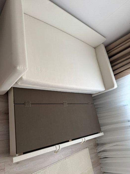 Разтегателен диван