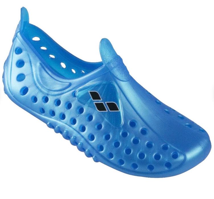 Arena аква обувки