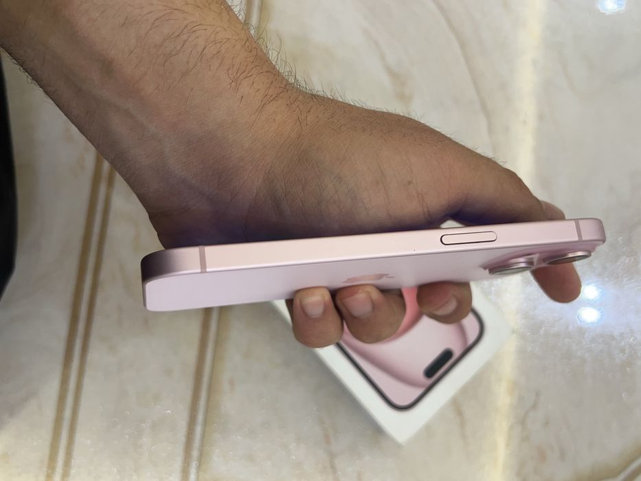 Iphone 15 ozi pink