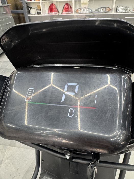 Skuter Sotamiz 45 km zapas xod