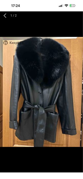 Кожанная куртка с меховым воротником