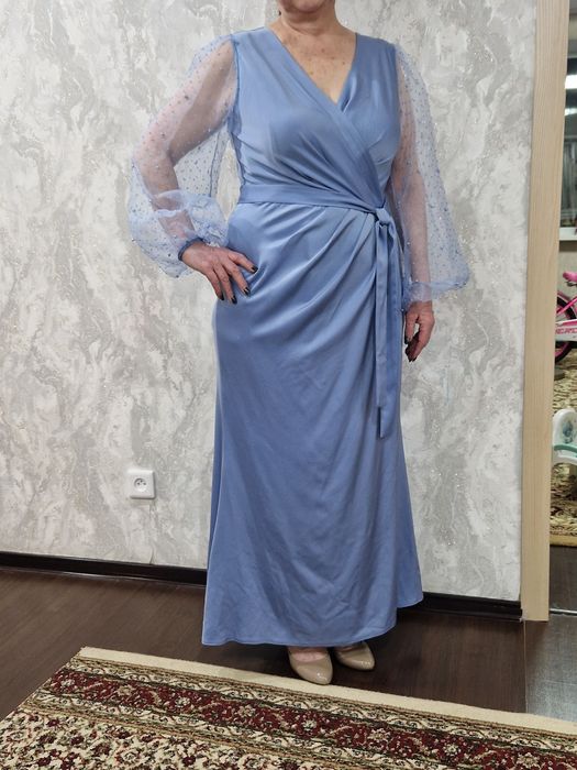 Платья нарядные для женщин