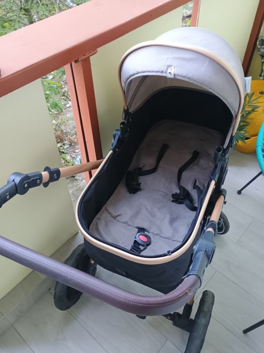 Бебешка количка кобинирана+зимен чувал