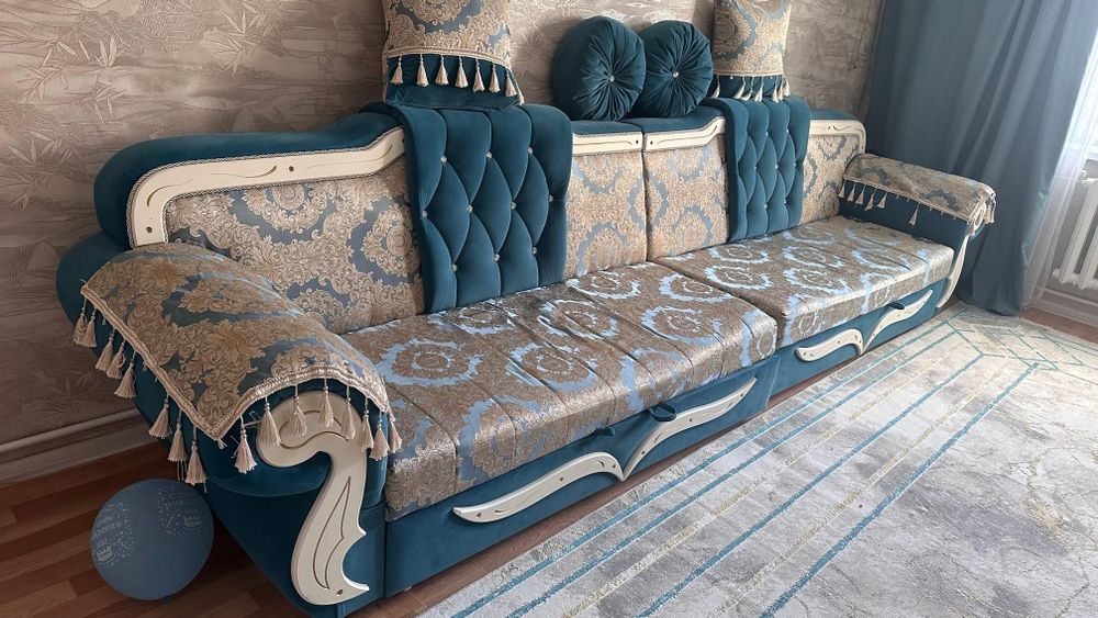 Продается диван.