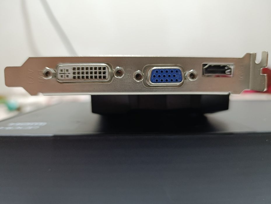 Видеокарта GTX  550 Ti  2gb