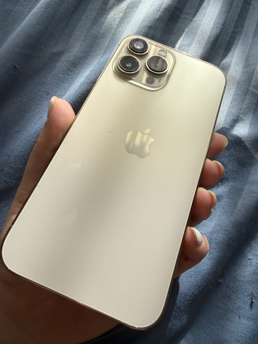 iphone 13 pro max gold second hand si noi de vanzare • Anunturi