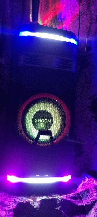 LG XBOOM OL 100 Sotiladi. 2000 vat