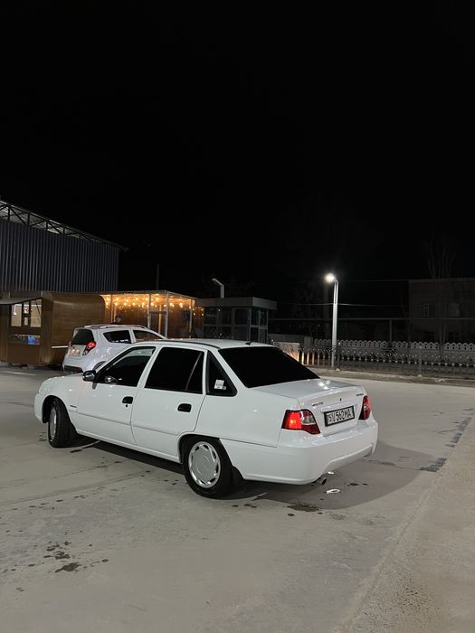 Moshina Sotiladi xolati zor haydashga tayyor hama iwi qilingan