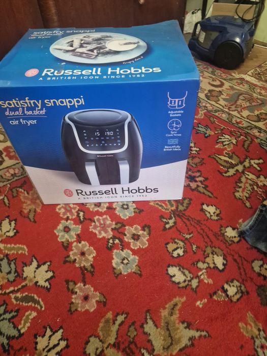 Friteuza Russell Hobbs