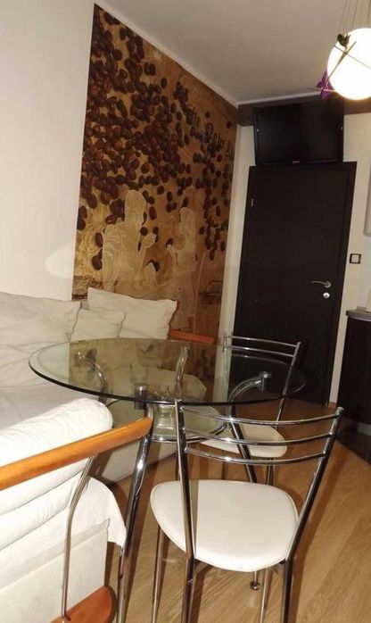 Продава се Тристаен апартамент в София, Толстой - 90 кв.м за 1887 €/кв.м - Снимка #2