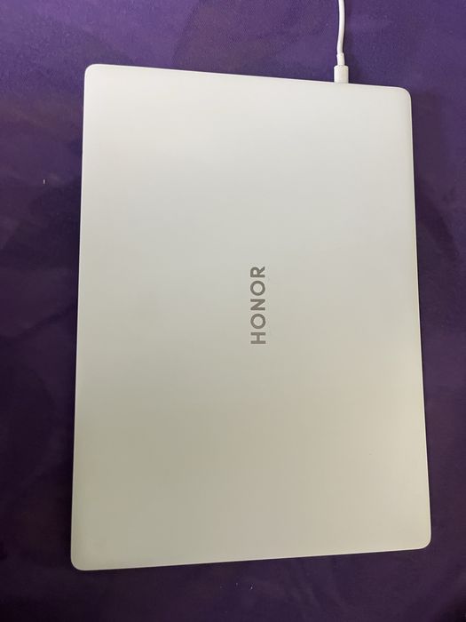 Продам HONOR Tutbo X
