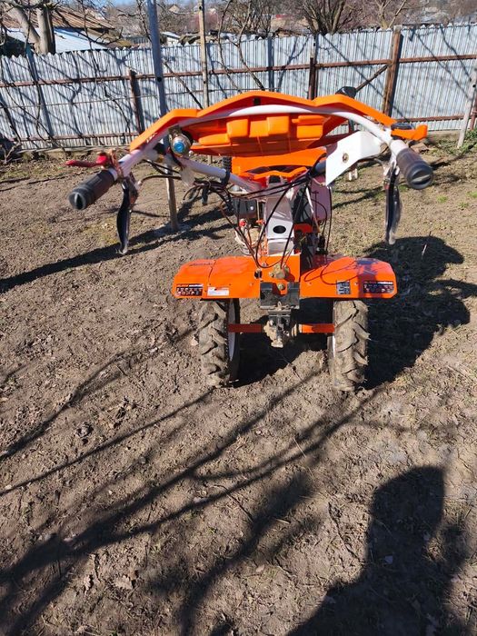 Vând motocultor Ruris 10 cp diesel