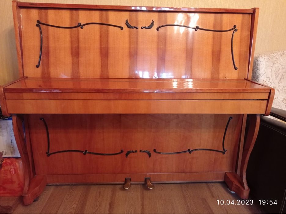 Продам фортепиано «Волжанка»