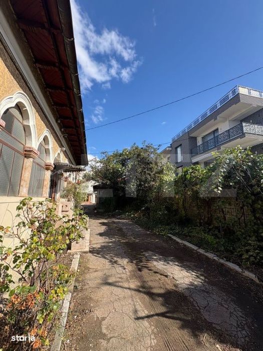 Casa de vanzare pentru renovare sau demolare – zona premium Caraiman