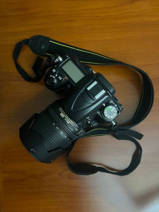 Nikon D7000 в хорошем состоянии