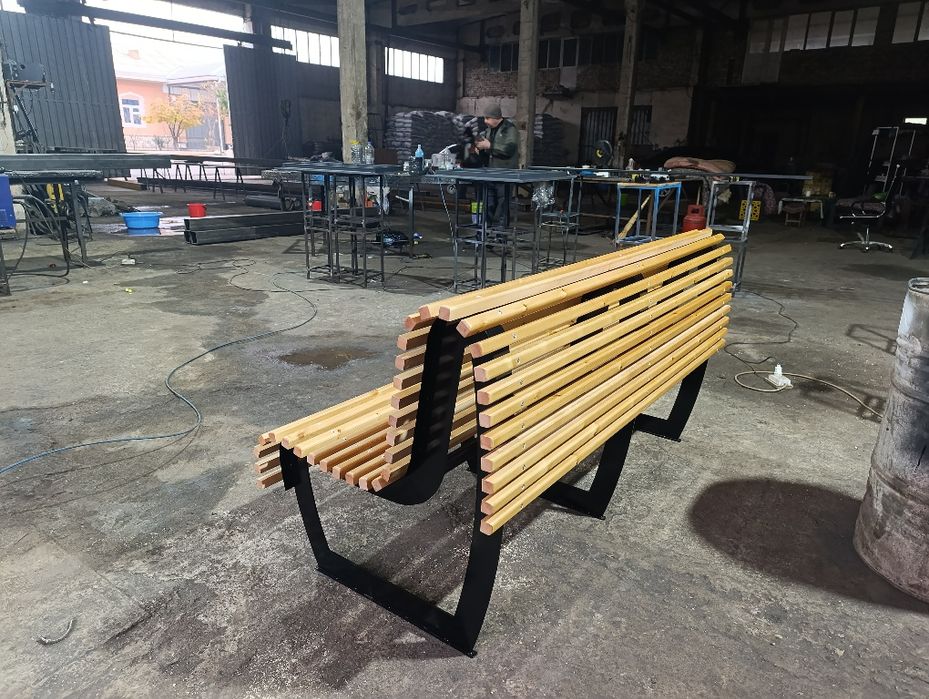 Скамейка уличная