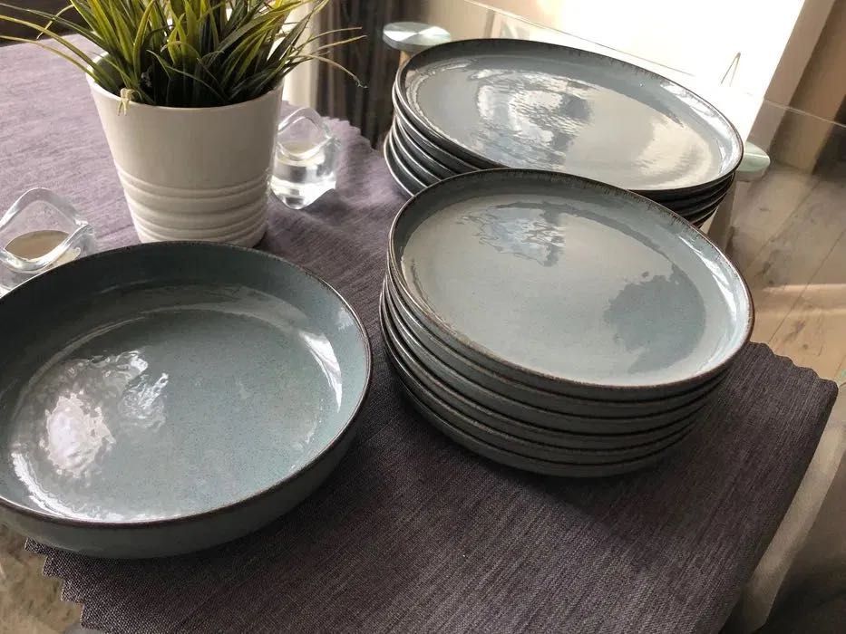 Чинии сервиз за хранене