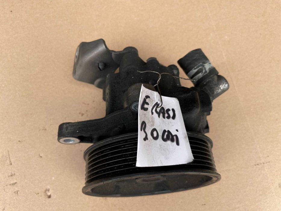 Pompa servodirectie A0054660201 Mercedes M Class (W164) 3.0 CDI