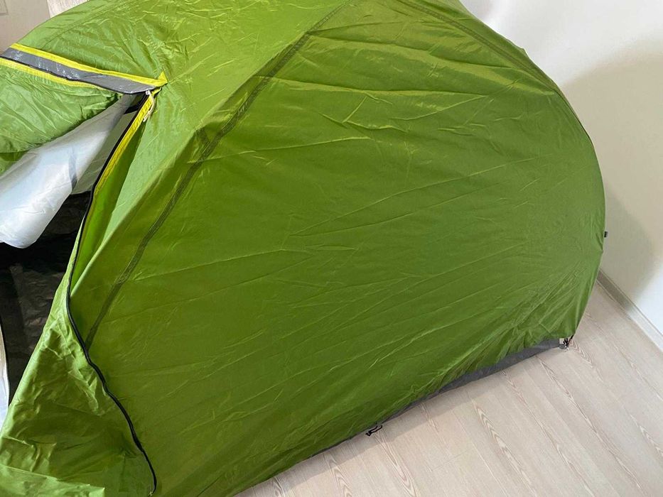 Cort de doua persoane