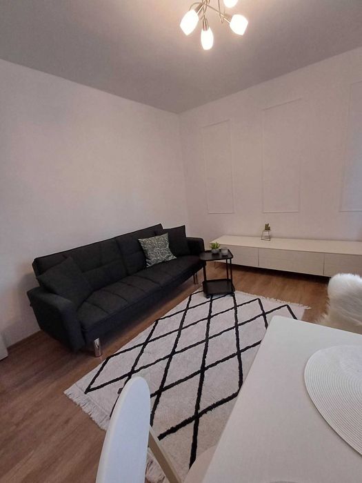 Apartament 2 camere ,de închiriat!Zona Sfânta Vineri!vis a vis cu clinica Haller!
