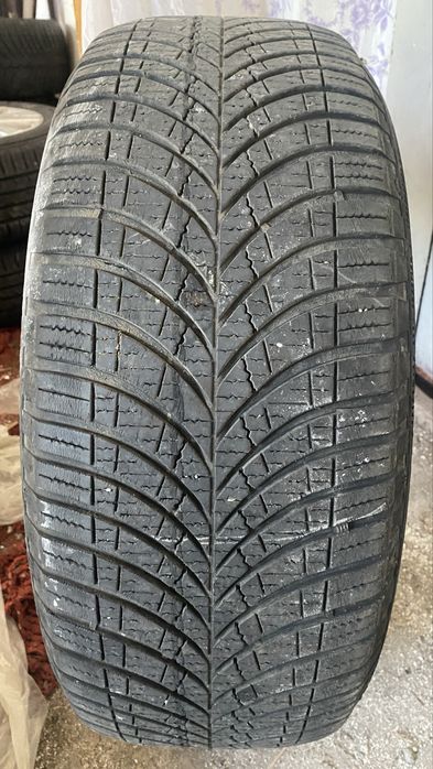 Goodyear  Vector 225/55/18