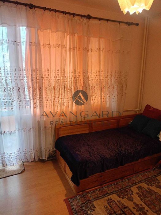 Продава се Тристаен апартамент в Пловдив, Кършияка - 85 кв.м за 1800 €/кв.м - Снимка #1