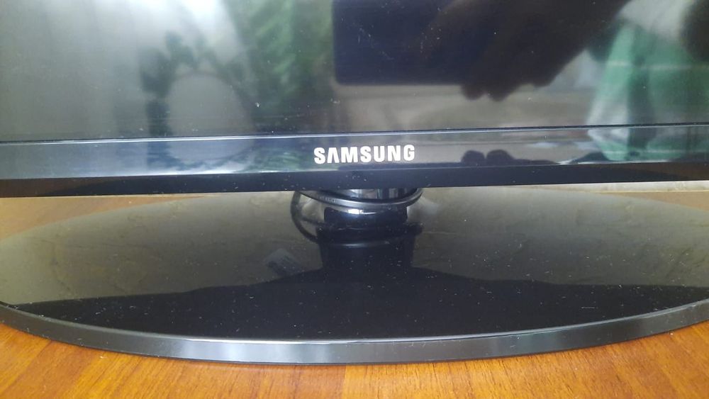 Продам телевизор самсунг