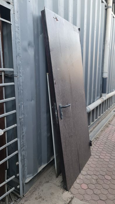 Дверь металлическая