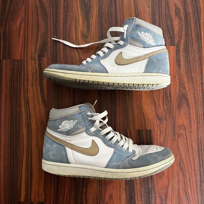 Nike Air Jordan 1 Retro High OG „Hyper Royal” — 42.5 EU — Stare bună