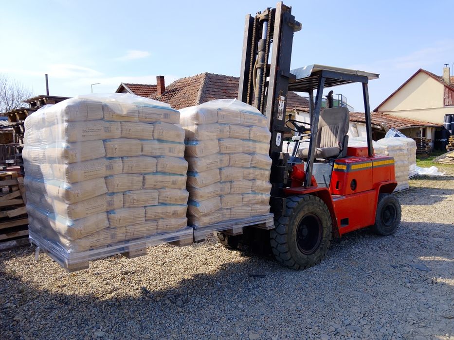 Stivuitor motostivuitor diesel ridica 3.5 T la  4.4 mH  stare f bu