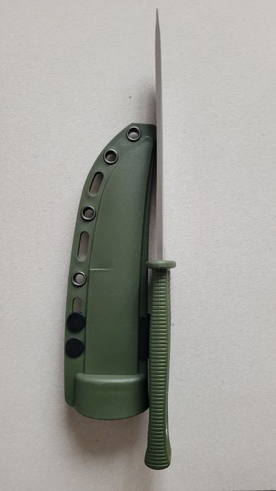 Cuțit pentru activități outdoor