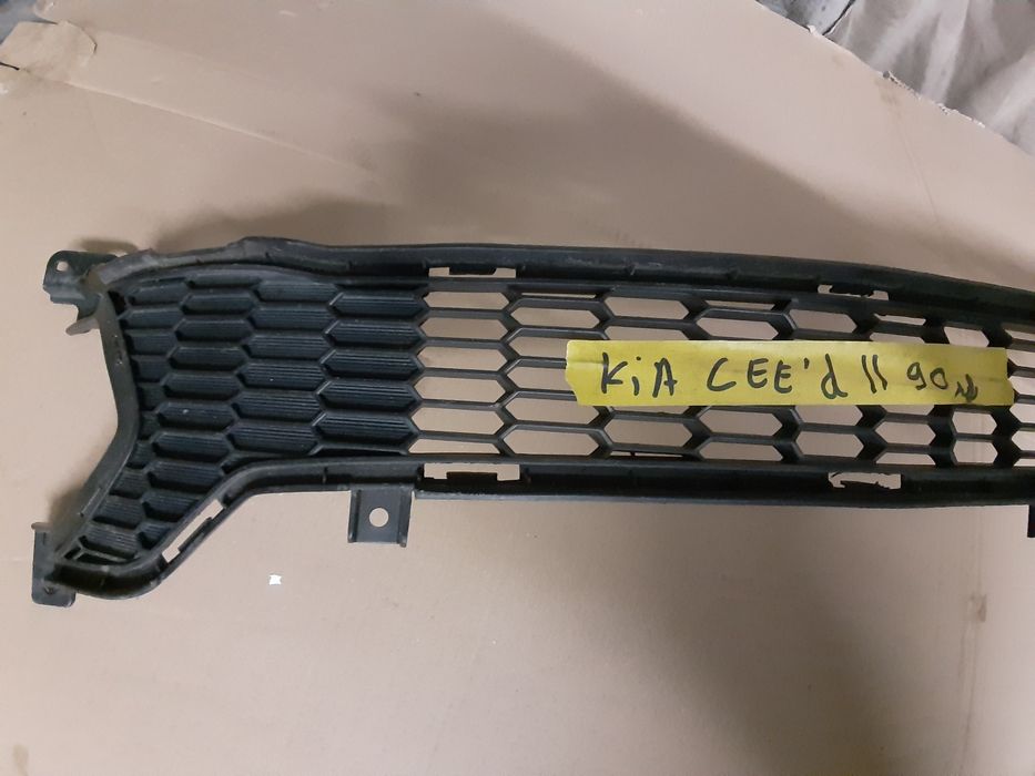 Решетка  броня грил  киа  сеед   kia ceed 2017/25г