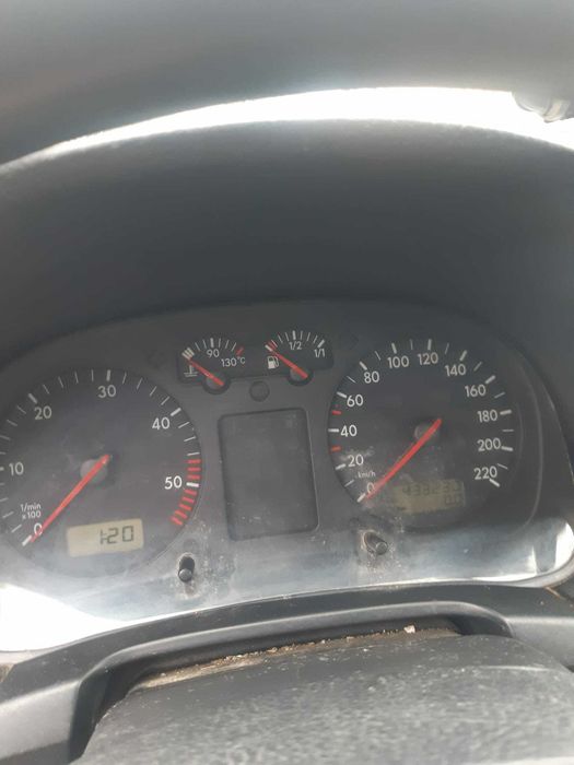 VOLKSWAGEN Golf 2001 — imagine 4