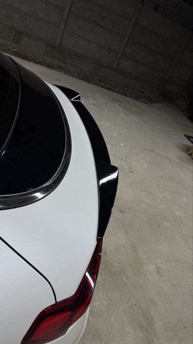 Продам спойлер на киа к 5