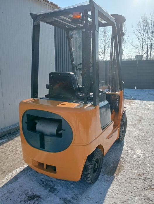 Stivuitor caterpillar 1,6T