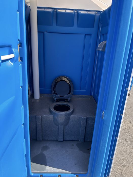 Toalete mobile noi si second hand