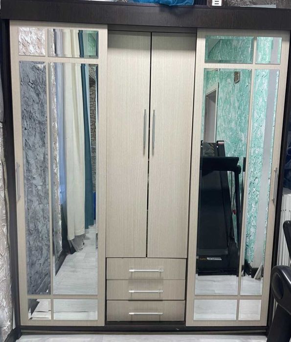 Шкаф для прихожи