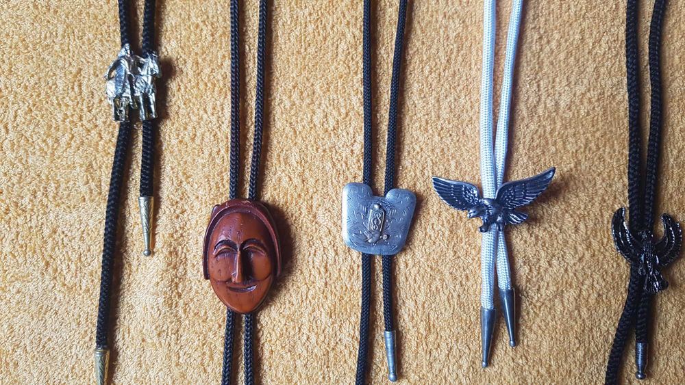 Cravata texana, bolo, cravata cowboy