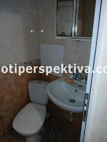 Продава се Двустаен апартамент в Пловдив, Изгрев - 48 кв.м за 1021 €/кв.м - Снимка #2