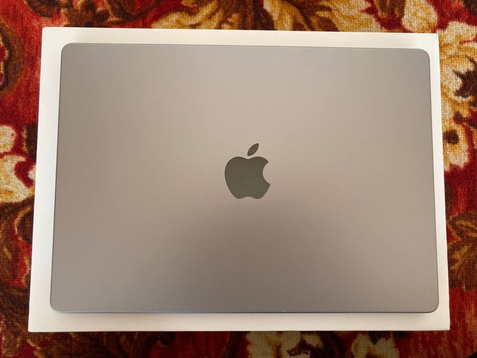 Apple MacBook Pro 14-дюйм M1 Pro Chip LL/A сотилади