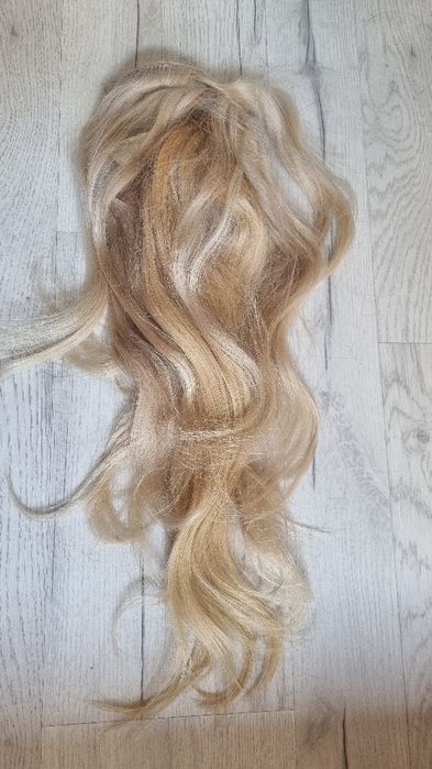 Естествена руса коса