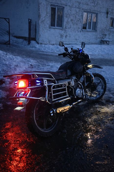 Продам мотоцикл 200 куб