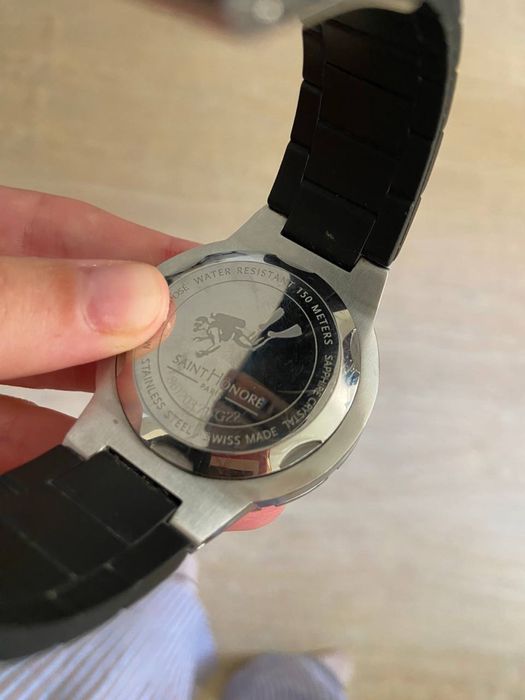 Часовник saint honore paris