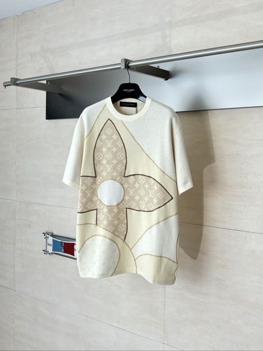 Tricou Louis Vuitton , calitate premium , pe comanda , nou , L
